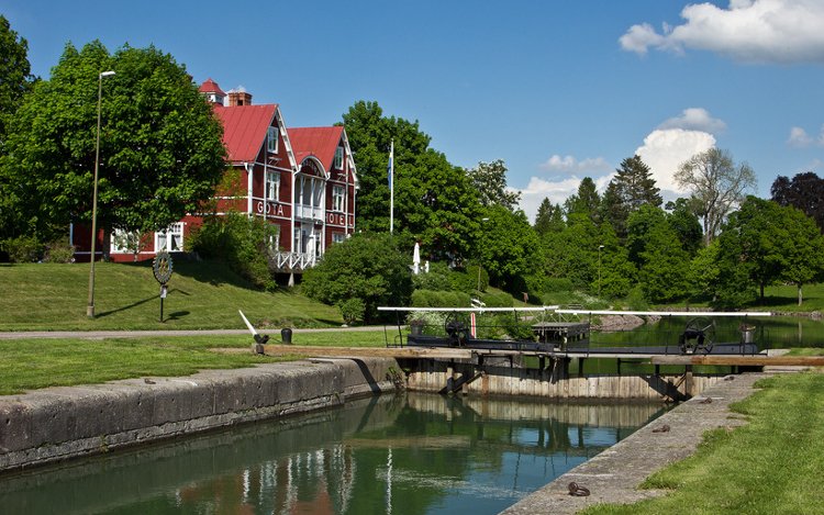 Götakanal: Hotel in Borensberg