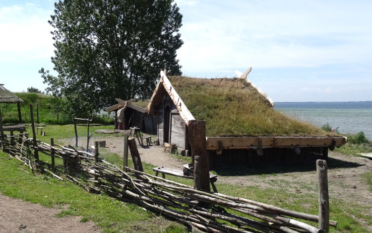 Wikingerdorf Foteviken: nachgebautes Wohnhaus