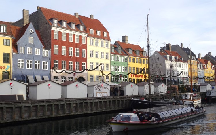 Kopenhagen: Häuserzeile in Nyhavn