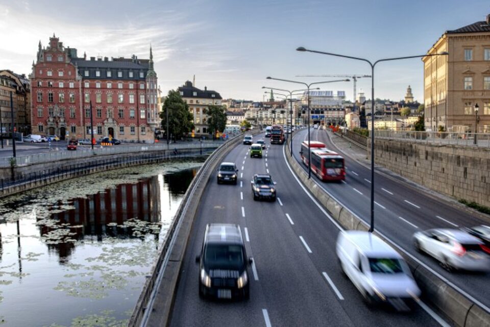 Tagfahrlicht und Abblendlicht: Was ist in Schweden Pflicht?